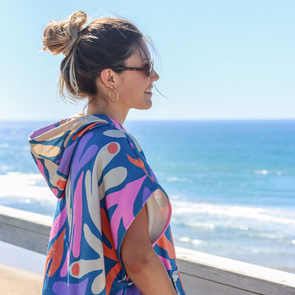 fun and vibrant hooded poncho towel, lightweight, microfibre, recycled polyester. Surf Poncho. Local. Surfcoast. Victoria. Matching hooded towels for people and dogs. Dog Accessories. Durable collars and leads for dogs. Functional products for dogs.