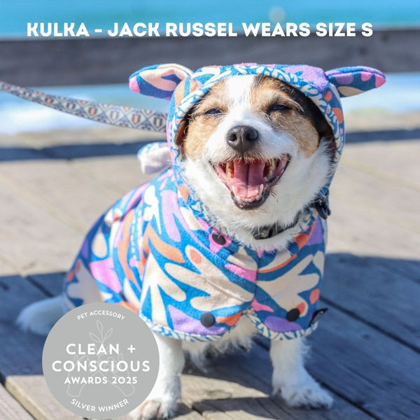 Dog hooded towel, bathrobe for dogs, calming jacket for dogs. recycled, eco friendly products for dogs. Made from recycled plastic bottles.Drying Hoodie for dogs. Lightweight towel for dogs. Jack Russel!