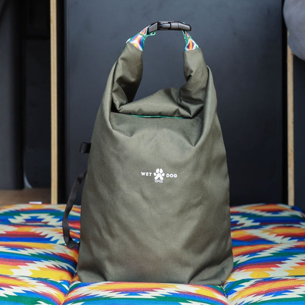 Travel Dog Bag, Kibble Bag, Travel Essentials for dogs. 