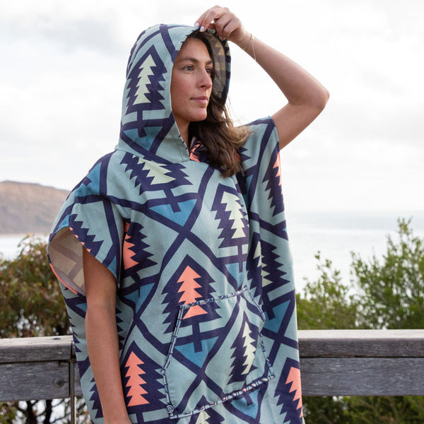 Recycled, lightweight surf poncho