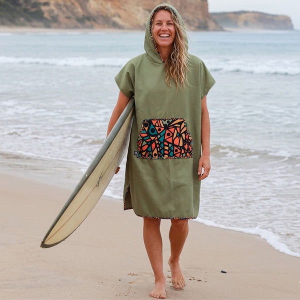 Green lightweight recycled surf hooded towel